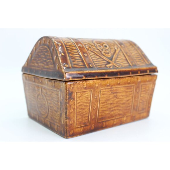 Vintage King Ceramics Lidded Treasure Chest | 1966 - Picture 6 of 8